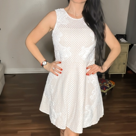 Dress - Picture 2 of 5